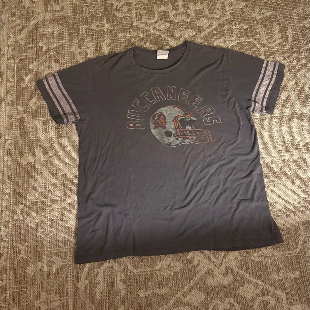 Junk Food NFL Tampa Bay Buccaneers t-shirt